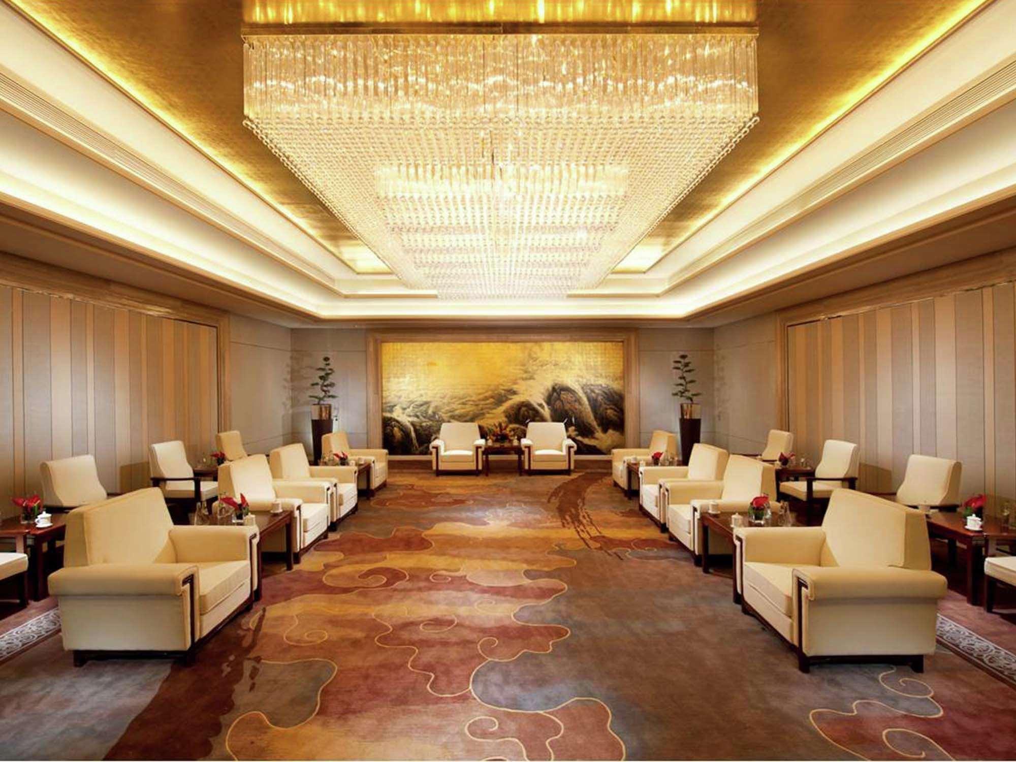 Hilton Dalian Hotel Interior photo